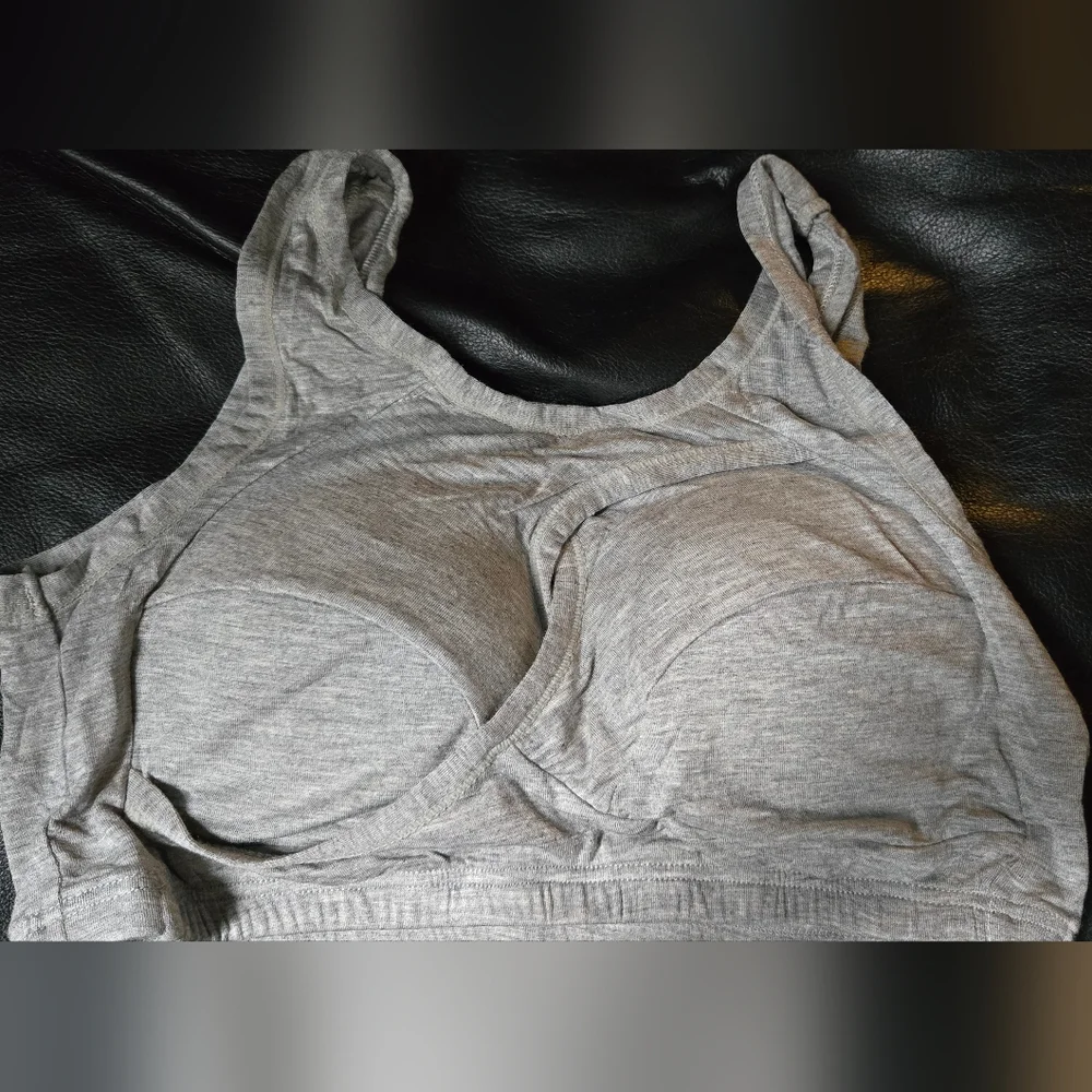 Yidarton NEW Gray Sports Bra SzM - Picture 2 of 4